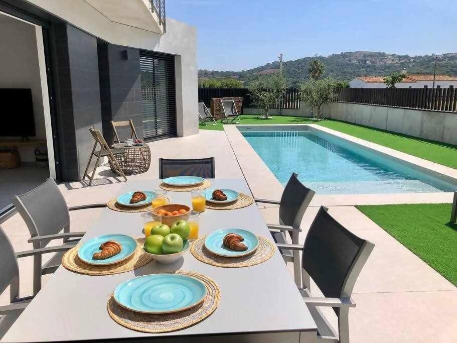 Naramia Sagaro Villa With Poolgarden10 Pax S'Agaro Dış mekan fotoğraf
